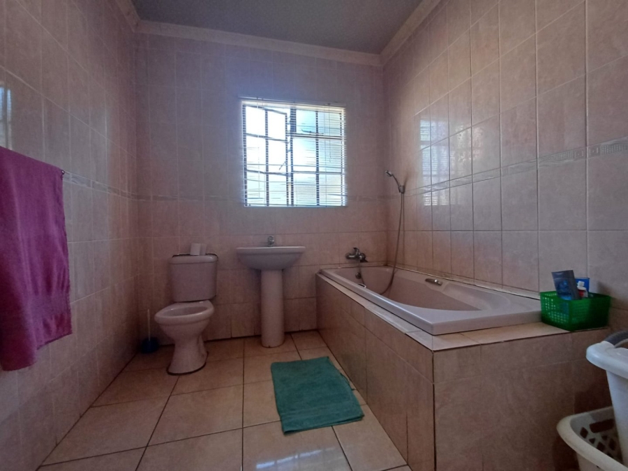 3 Bedroom Property for Sale in Freemanville North West